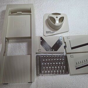 Pampered Chef Ultimate Slice & Grate